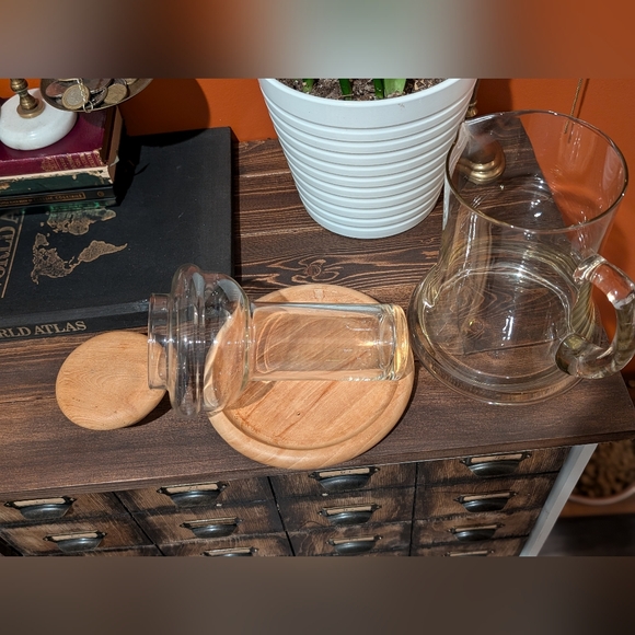 Midcentury Modern Winsome Wood 1.5 liter Cooling Pitcher, Teak wood and glass - Picture 4 of 4